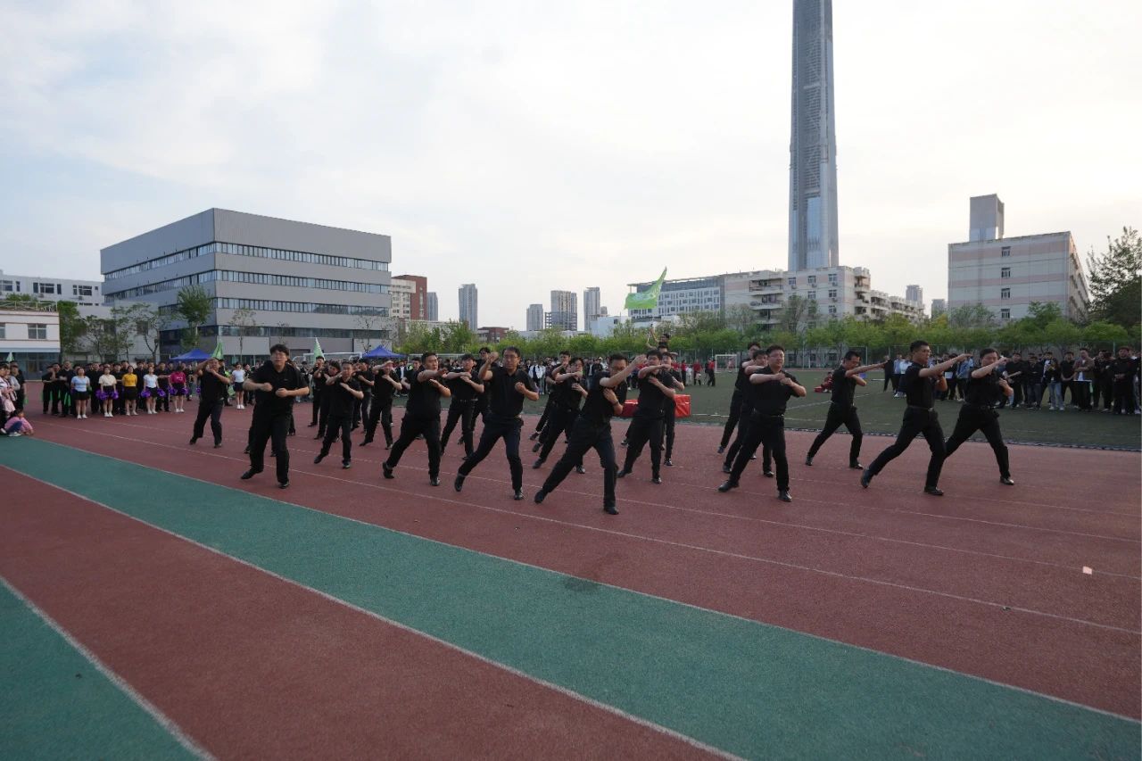 3-25042113304D41 必发集团(股份)有限公司-官方网站